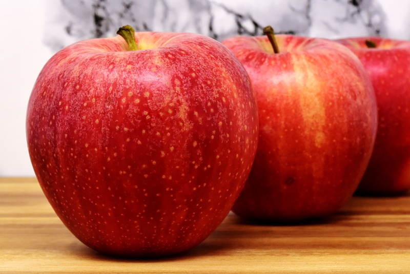 healthy eating, apples, close-up, selective focus, food and drink, plant stem, close, wood - material, fruit, red apple, eat, ripe, studio shot, apple