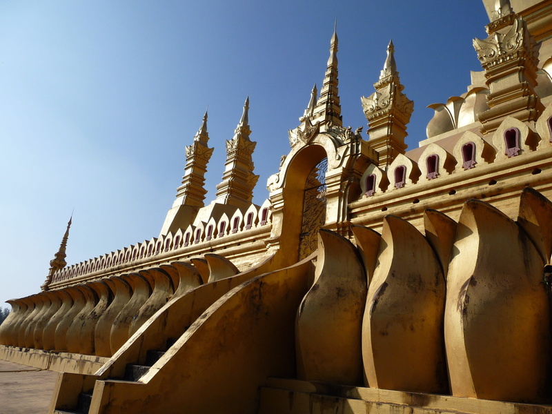 temple, architectural column, sky, city, gloss, nature, built structure, gold, clear sky, travel destinations, religion, history, outdoors, palace, the past