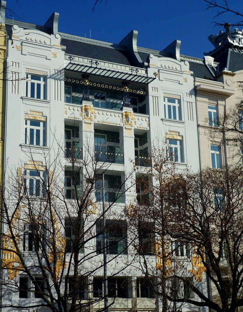 sunlight, american embassy, apartment, capital, dom square, residential district, building exterior, no people, budapest, old, town, day, city, sky, branch