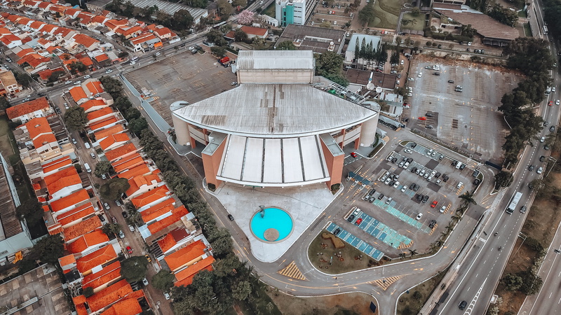 r. eng. antônio faggion, day, residential district, landscape, intersection, staircase, outdoors, street, jacuzzi, car, scenery, automobile, high angle view