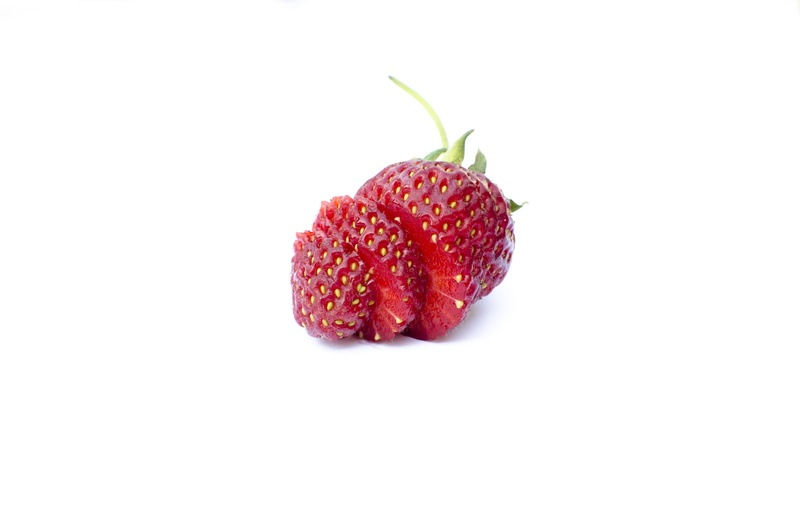 detailní, čerstvosti, cut out, 4K, zdravým, jahody, red, ojedin, strawberry, zeleným, isolated, organických, bobulové, white background, organic, studio shot