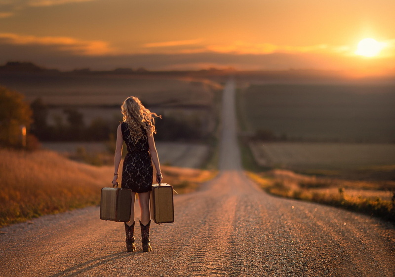 Nebraska, Depth Of Field, Curly Hair, 1080P, sunlight, women, Jake Olson, landscape, boots, Suitcases, road