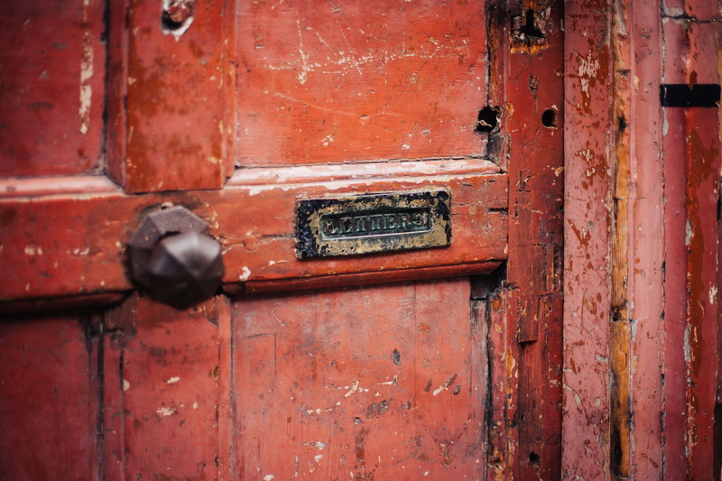 gate, wood, protection, full frame, obsolete, old, retro, rust, dilapidated, dirty, rustic, wood - material, no people, rusty, red, outdoors, communication