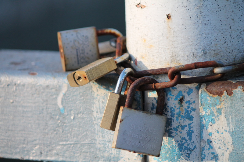 security, protection, iron, weathered, rust, colored, lock, railing, steel, chain, four, 4K, close-up, metal, rusty, strength, day, padlocks, hanging