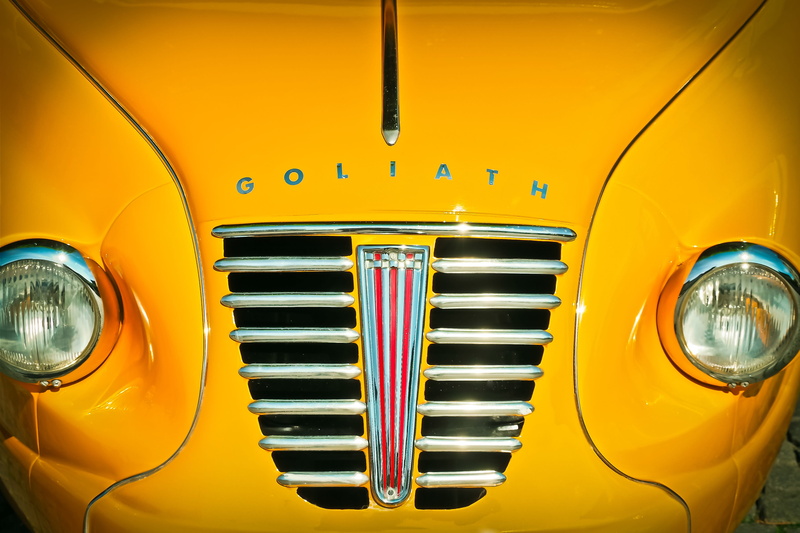 auto, chrome, vibrant color, close, transportation, luxury, outdoors, rarity, spotlight, photo, metal, tricycle, headlight, multi colored, transporter