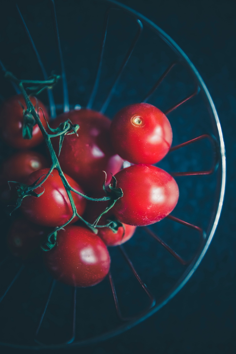 directly above, nature, plant, ripe, tomatoes, focus on foreground, cherry, food, indoors, cherry tomato, still life, vegetable, no people, close-up, 5K