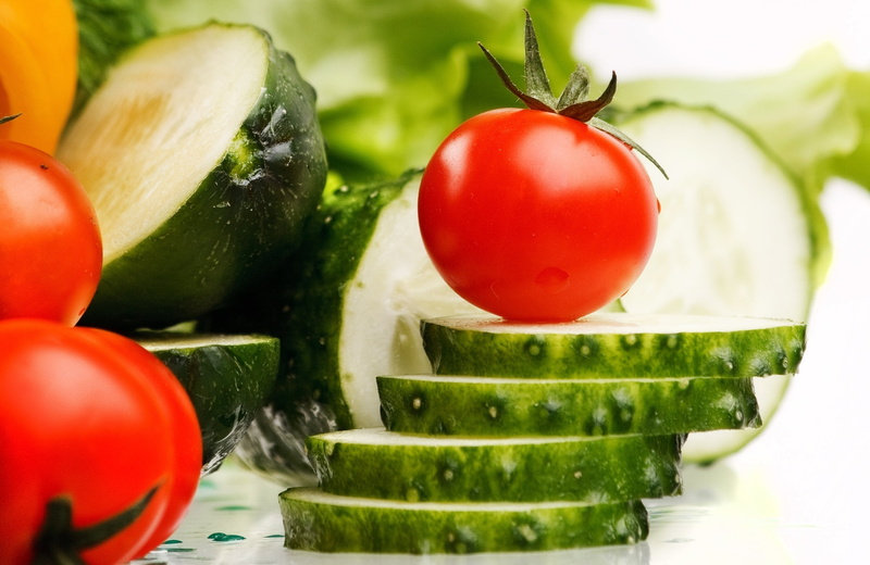 indoors, pepper, red, slice, no people, green color, fruit, studio shot, food and drink, vegetable, still life, cucumber, ripe, 2K, wellbeing, group of objects