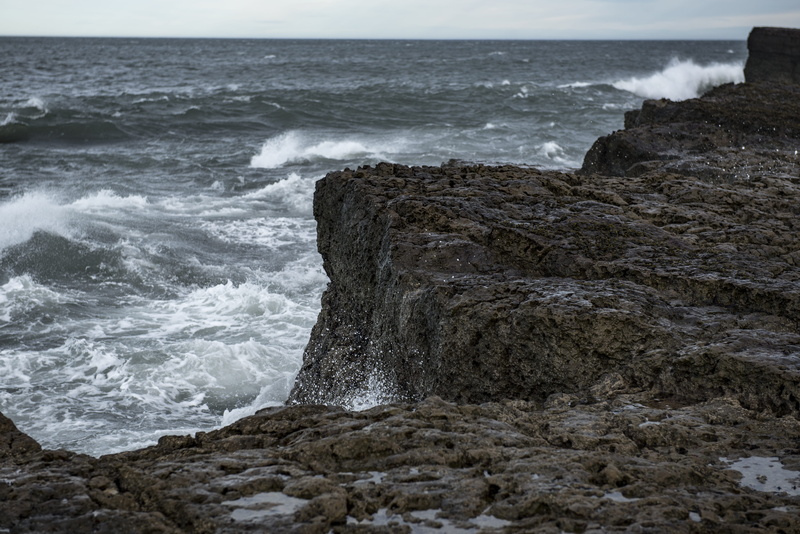rock - object, power in nature, water, motion, uk, 5K, coast, nature, beauty in nature, sea, sport, rocky coastline, day, breaking, beach, hitting, splashing