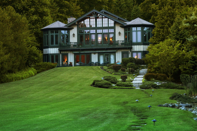 leisure activity, day, lake geneva, residential district, golf, property, built structure, plant, landscaping, green, 4K, nature, green color, mansion