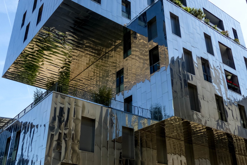 no people, building, office, facade, day, travel destinations, confluence, outdoors, clear sky, low angle view, france, metal, window, architecture, sky