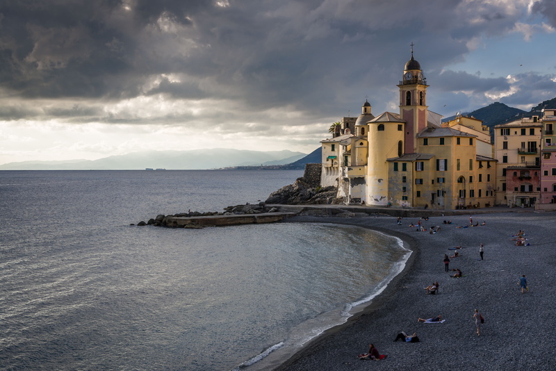 beach, Liguria, sea, Camogli, 5K, shore, Italy, travel, basilica, Church