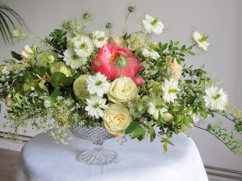 freshness, love, flower Head, gift, Bouquets, close-up, indoors, flower arrangement, romance, wedding, nature, Nigella, bouquet, arrangement, vulnerability
