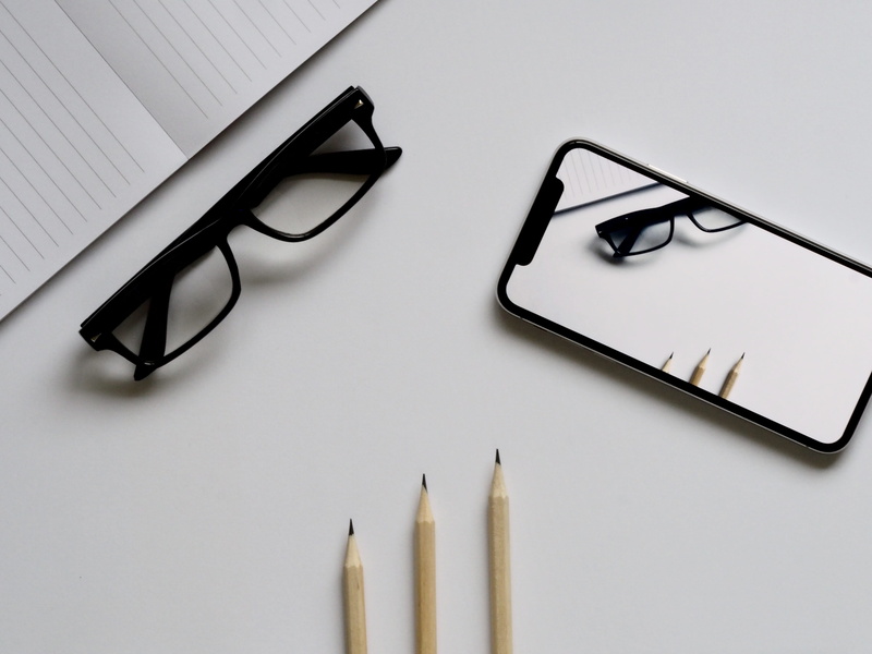 business, no people, technology, education, writing, white space, minimal, workplace, blogging, workspace, glasses, office supply, simplicity, writing instrument