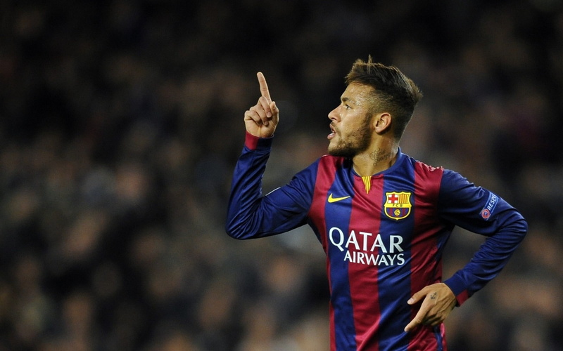 front view, sport, human limb, standing, mid adult, soccer, outdoors, waist up, neymar, day, competition, adult, silva, human arm, men, clothing