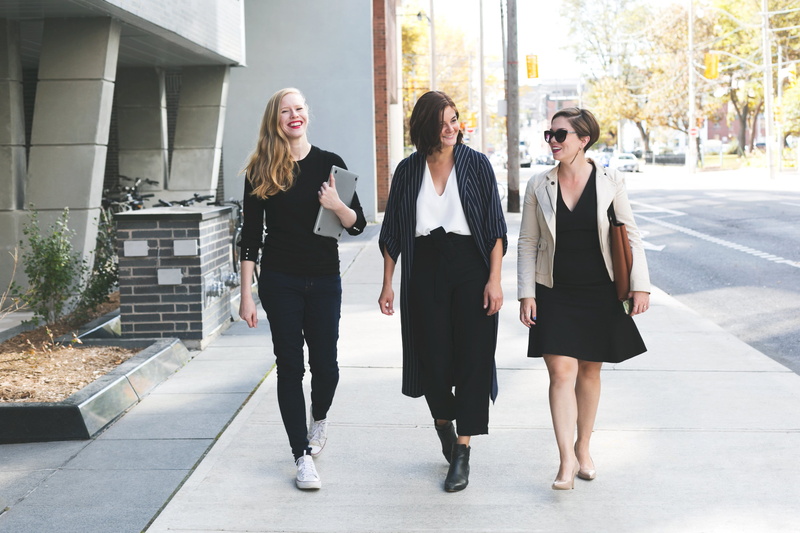 adult, walking, young women, hairstyle, photo, Women, business person, Professional, architecture, Business, teamwork, group of people, office, corporate business