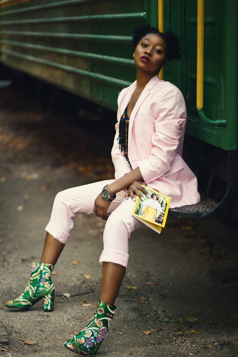 outdoorchallenge, standing, train, real people, suit, full length, women, street, leisure activity, fashion, magazine, one person, model, footwear, pink