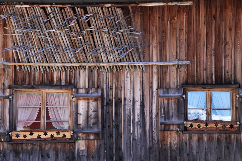 5K, building exterior, old windows, building, the walls of the, entrance, pattern, wooden cottage, no people, house, wood - material, surface, abandoned