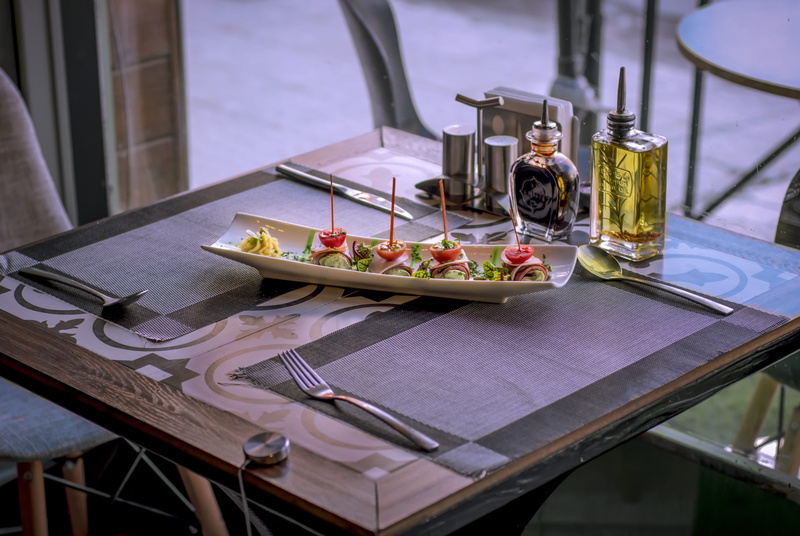 table, meal, nikon, tray, healthy eating, wood, chair, dining table, still life, dessert, human, fork, table knife, setting, iran, restaurant, cofe, freshness