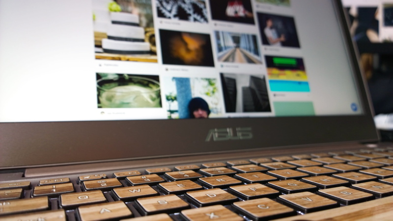 modern, people, table, close-up, computer monitor, computer equipment, laptop, internet, wireless technology, office, computer, keyboard, public domain images