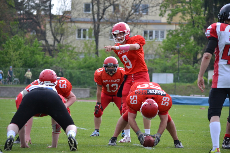 effort, 4K, notification of disposition, sport, full length, players, play-off, sports equipment, group of people, american football player, people, american football - ball
