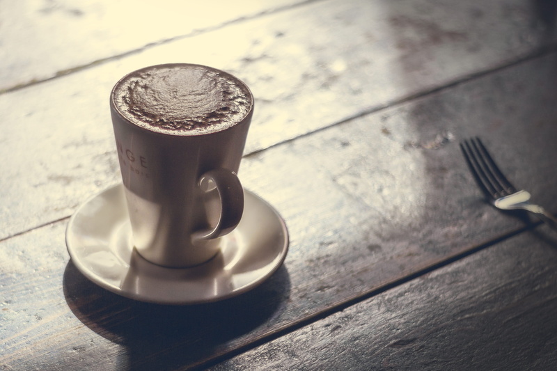5K, sunlight, crockery, no people, latte, food and drink, lungo, cafe, coffee Cup, high angle view, cortado, fork, silver colored, mug, caffe latte, brown