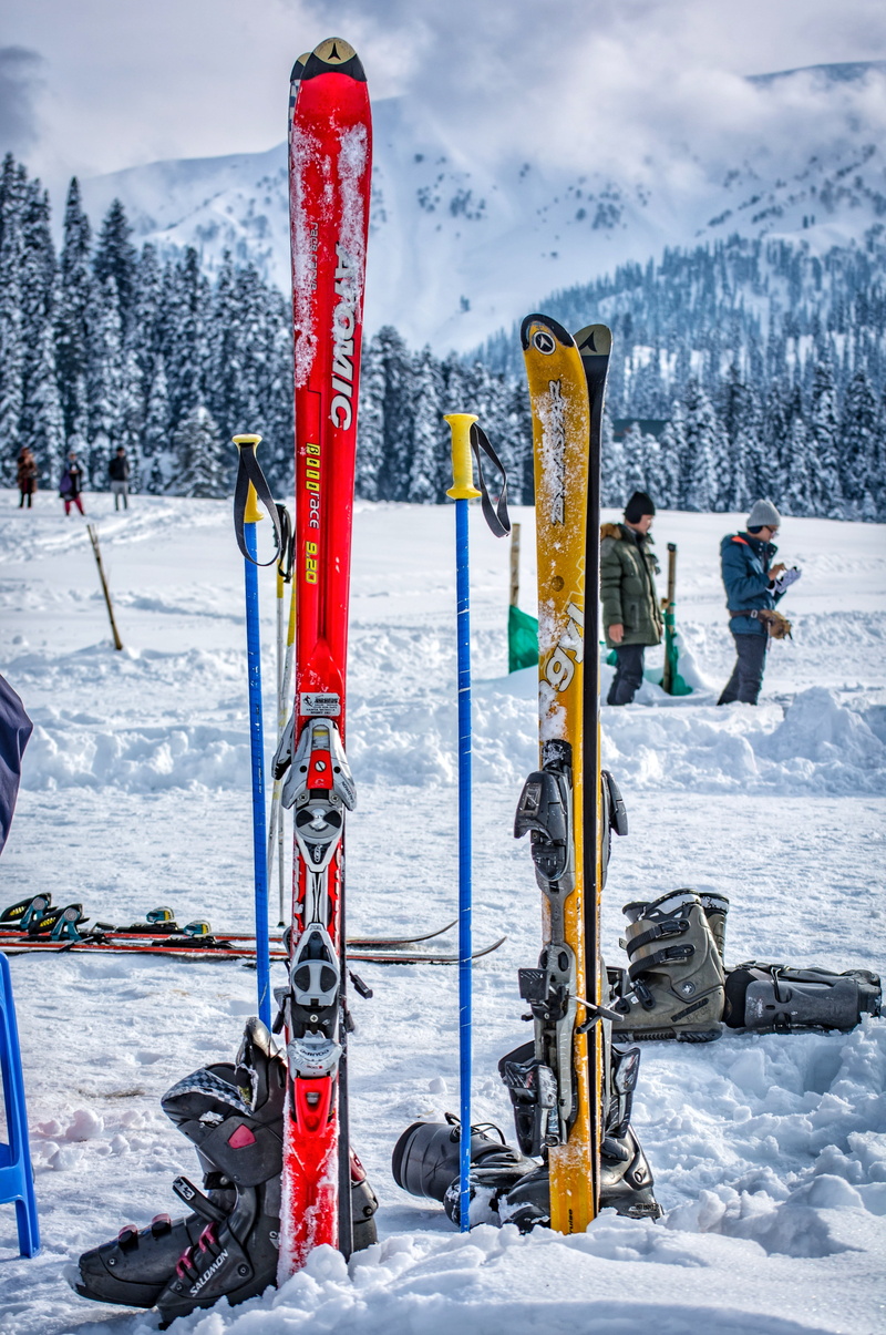 vacation, frozen, beauty in nature, white, sun, sport, skiing, ski, winter sport, people, alps, resort, mountain, equipment, ski area, outdoor, warm clothing