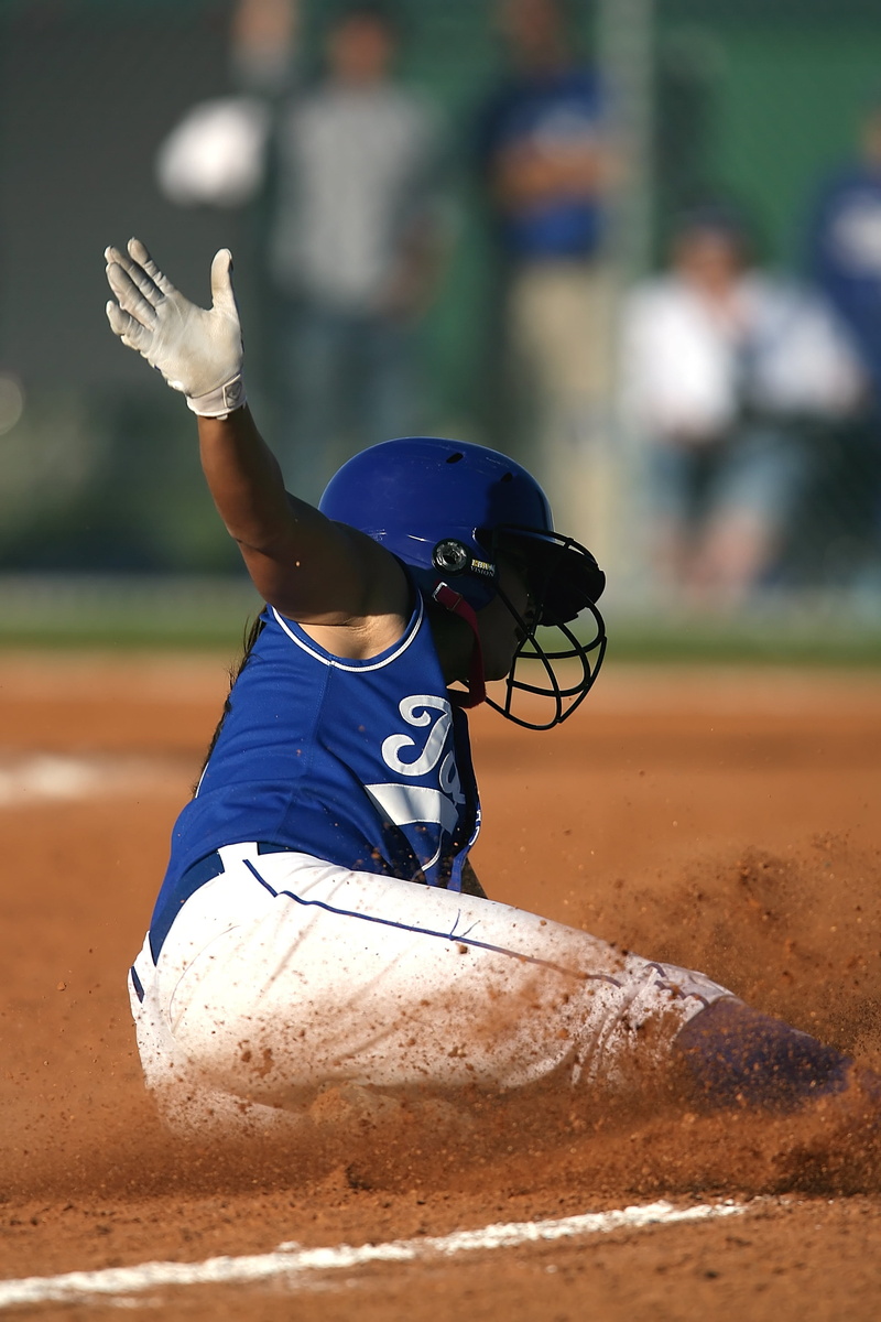childhood, base, outdoors, real people, arms raised, focus on foreground, full length, play, men, day, competition, game, action, girls softball, youth