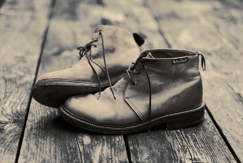 personal accessory, absence, no people, parquet, leather, indoors, high angle view, boots, 4K, focus on foreground, dirt, shoelace, wood - material, compatibility