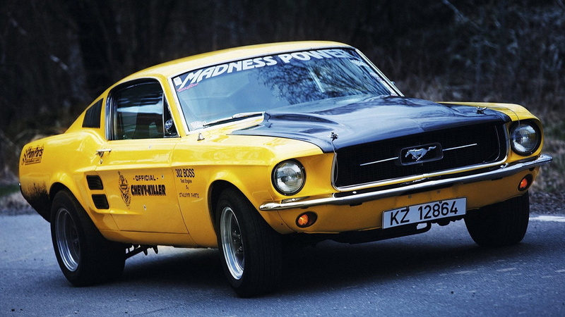 transportation, city, yellow, land Vehicle, mustang, sports Car, obsolete, speed, 2014, urban Scene, yellow taxi, ford, mode of Transport, single object