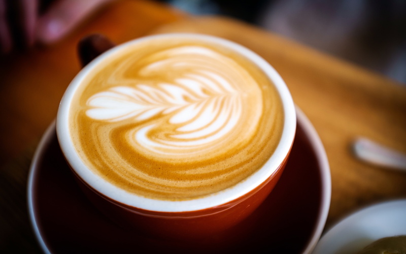 crockery, food and drink, cafe, frothy drink, 4K, mug, food, latte, coffee shop, drink, barista, coffee, cup, caffeine, cappuccino, selective focus, froth art
