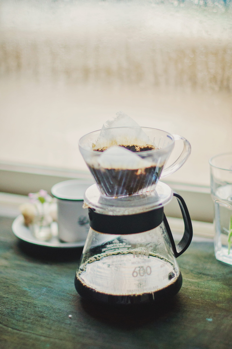 close-up, pitcher, wood - Material, table, plate, milk, drip coffee, handbrew, coffee, hot drink, homebrew, freshness, 4K, cake, chocolate, sweet Food