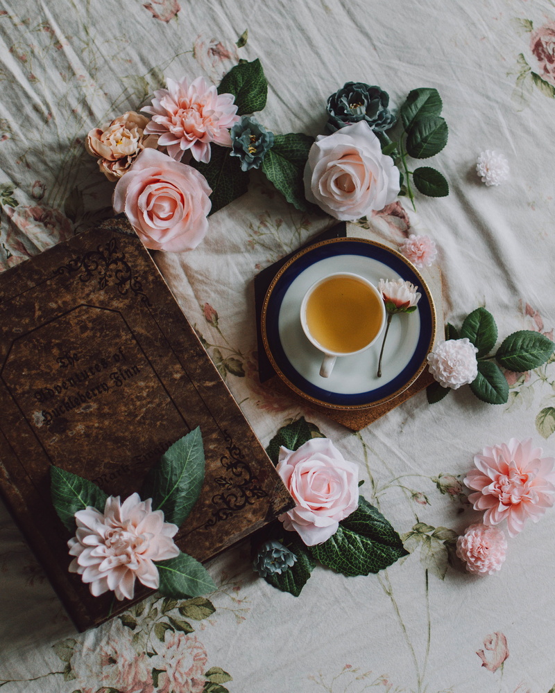 summer, gift, flower, table, blossom, white, tea time, wood - Material, book, nature, styled, dish, pink, plate, wedding, single Flower, rose - Flower