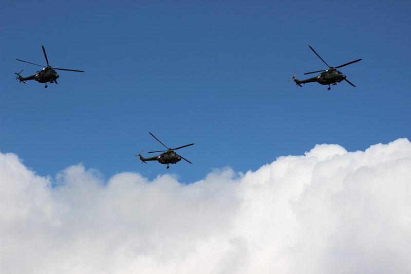 motion, airfare, military, on the move, day, the army, security, flying, the military, nature, mode of transportation, transportation, low angle view, aviation