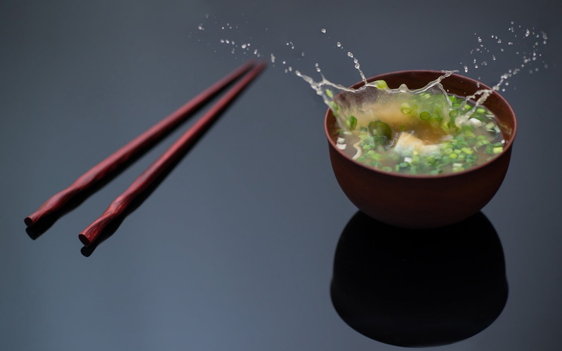 freshness, sliced, refreshment, drop, wellbeing, high-speed photography, healthy eating, splashing, green, soup, temptation, still life, food, flavor, studio shot
