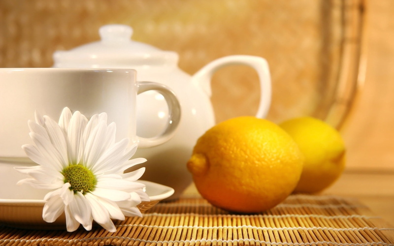 tea, lemon, fruit, ceramic, mug, tea - Hot Drink, indoors, teapot, citrus Fruit, white color, daisy, yellow, close-up, cup, breakfast, morning, no People