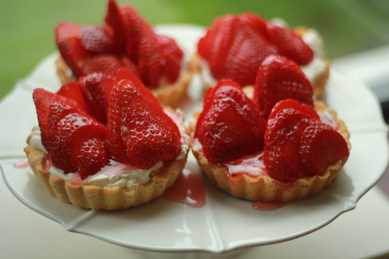 cake, healthy eating, snack, sweet food, fruit, berry fruit, plate, tart - dessert, ready-to-eat, strawberry, no people, indoors, food and drink, strawberry cake dessert  for computer