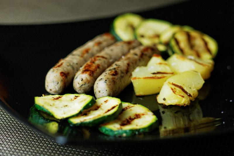 ready-to-eat, meal, cooking, sausages, tasty, yellow, food plating, still life, food, ceramic, dinner, meat, black background, green, 2K, black, barbecue