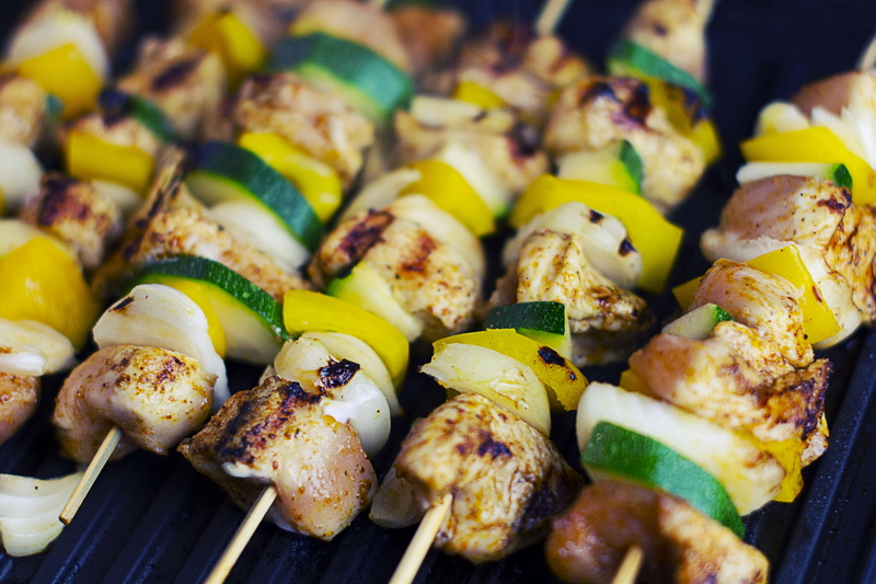 delicious, bbq, tasty, close up, 4K, grilling, grill, zucchini, barbecue, food, foodporn, shashliks, dinner, onions, grilled, kebab
