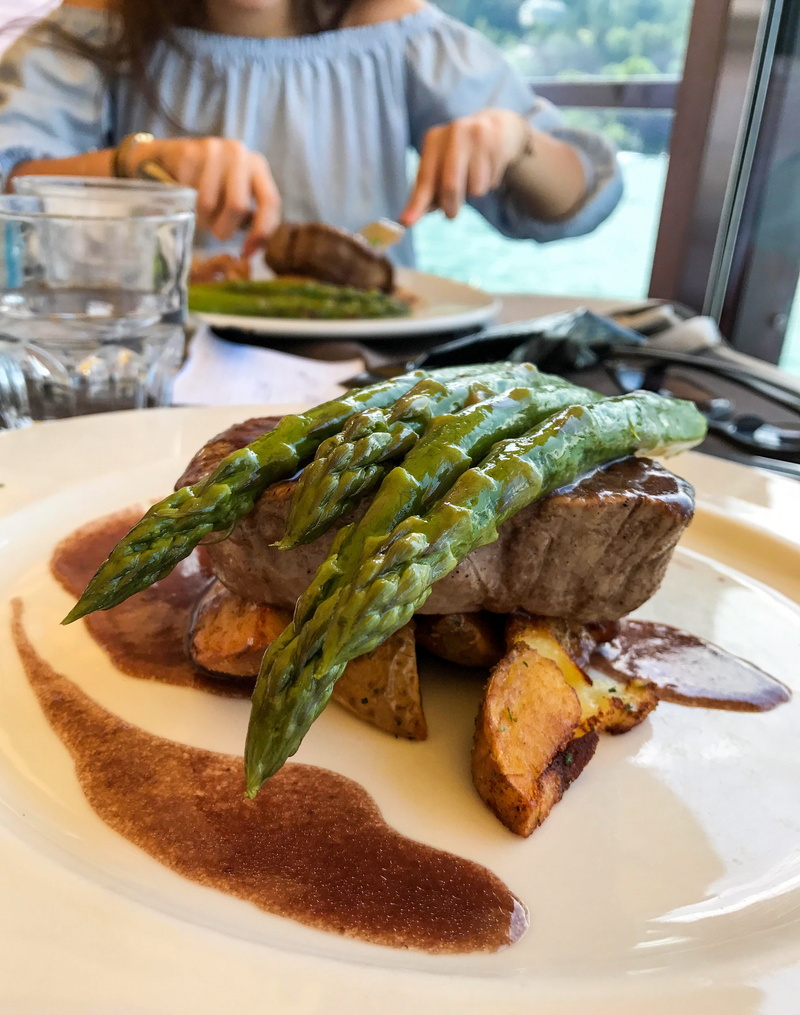one person, italian, meal, food and drink, steak, asparagus, focus on foreground, real people, ready-to-eat, manzo, italy, freshness, beef, potatoes, glassed