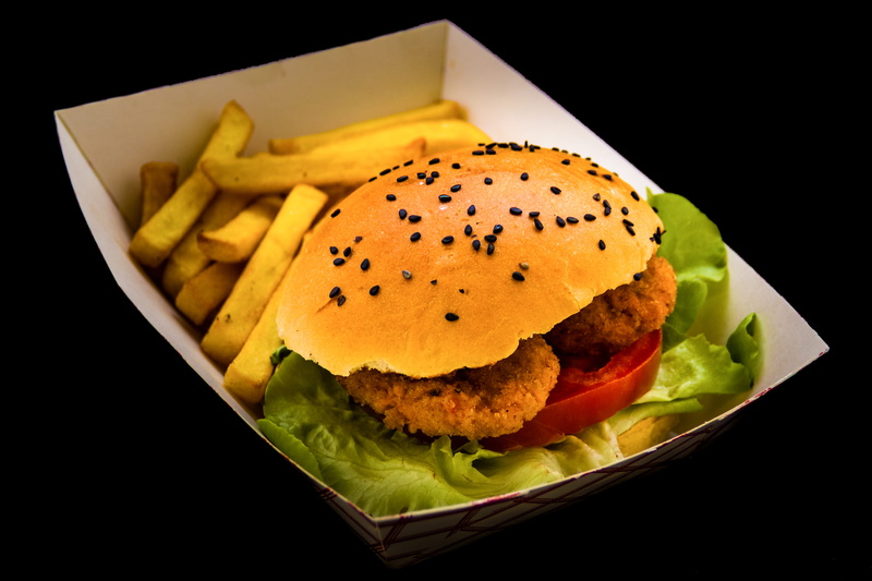 fried egg, fast food, cuban, lettuce, to go, paper, indoors, meat, non-plastic, fries, sandwich, healthy, prepared potato, studio shot, temptation, environment friendly