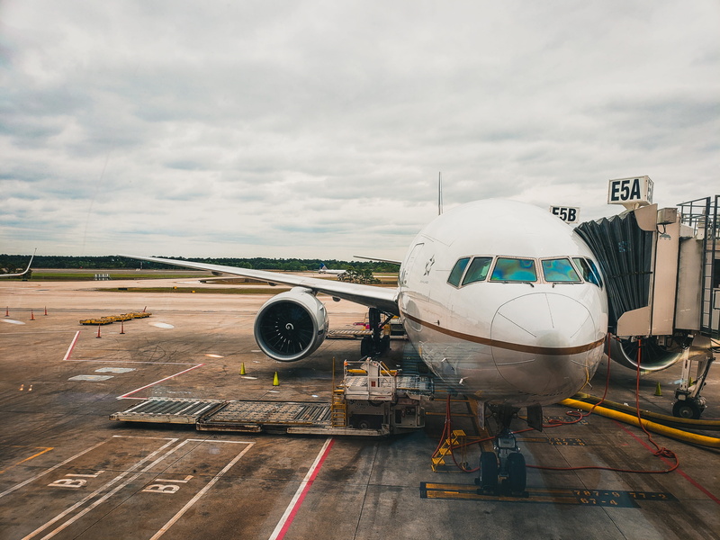 arrival, mode of transportation, flight, nature, tarmac, aerospace industry, urban, transportation, landing, runway, george bush intercontinental airport (iah)