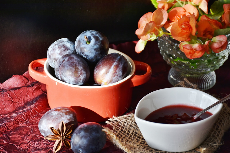 violet, food, table, berry fruit, prunes, crockery, flowering plant, vase, fruit, jelly, casserole, sugar, freshness, no people, purple by, indoors, vegetable