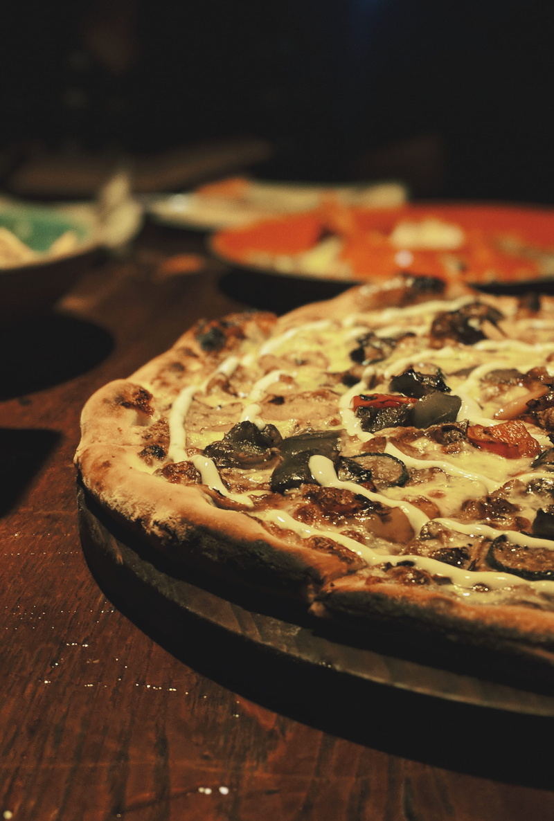 2K, india, pixel, meal, woodfire, bread, fruit, indulgence, baked, freshness, gourmet, bangalore, dairy product, ready-to-eat, plant, selective focus