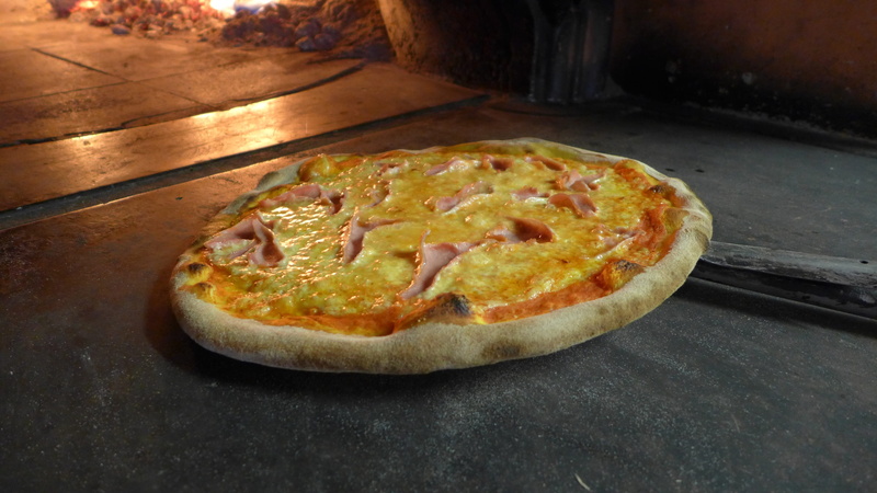 cheese, healthy eating, wood fired pizzas, food, food and drink, scalloped, baked, italian, pasta, stone oven pizza, stone oven, pizza, ready-to-eat, pizza maker