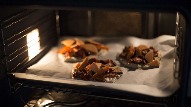 oven plate, dough, tray, lunch, selective focus, pizza, grilled, preparation, freshness, food, 4K, barbecue, no people, food and drink, raw, appliance