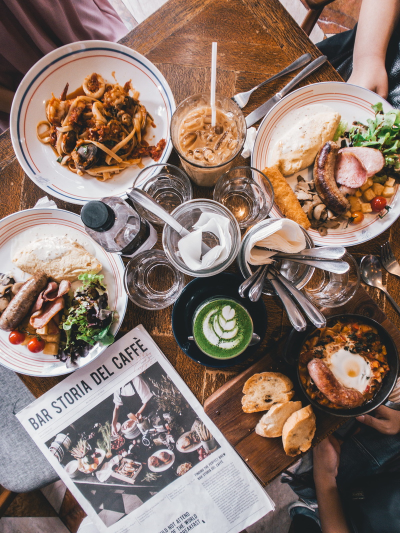photography, finger, human hand, eat, plate, assorted, 2K, lay, breakfast, cutlery, beverage, ready-to-eat, high angle view, indoors, human body part