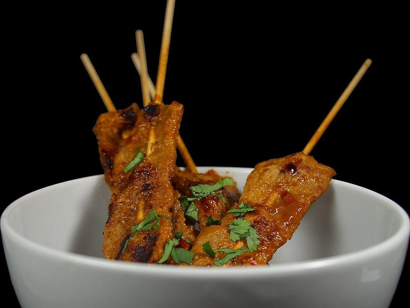 temptation, indulgence, sate, bowl, main course, skewers, close-up, asian food, still life, skewer, satay skewers, court, seafood, serving size, eat, food and drink