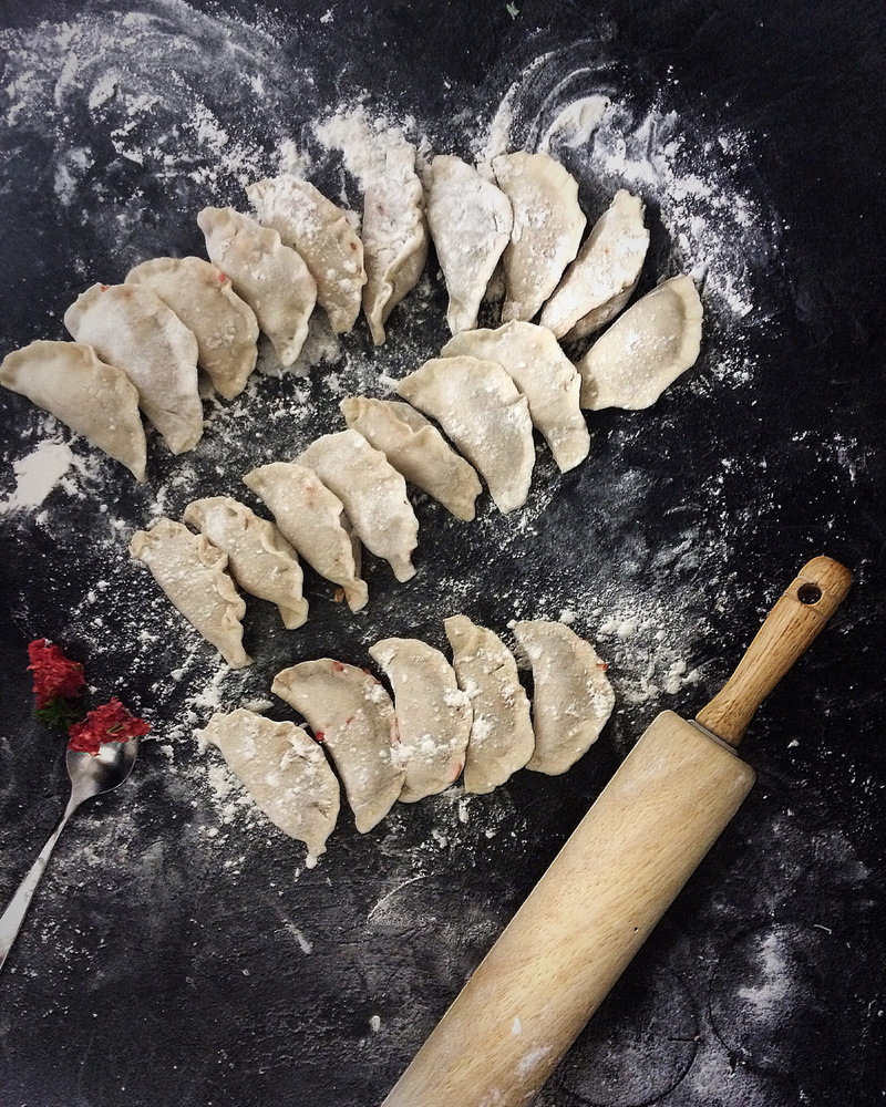 rolling pin, kitchen utensil, 1080P, homemade, flour, food and drink, cooking, preparation, freshness, raw food, preparing food, close-up, indoors, directly above
