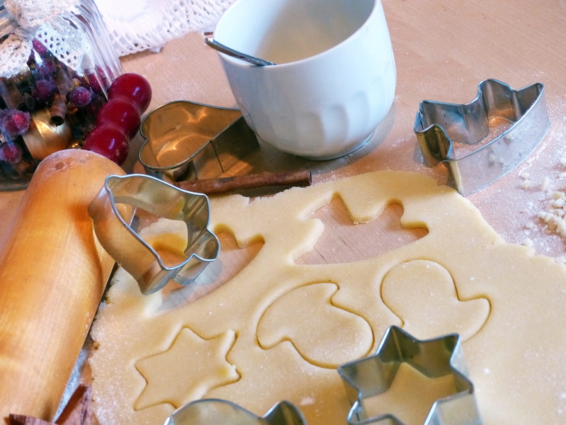 christmas baking, sweet, table, christmas cookies, ausstecherle, holiday pastries, shape, homemade, still life, rolling pin, no people, food and drink
