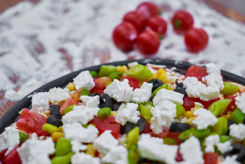 color image, pizza, fruit, cheddar, ham, meat, selective focus, detail shots, nutrition, garnish, food photo, salad, photo, bacon, food, slice, detail